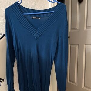 Teal VNECk Sweater for Women size medium